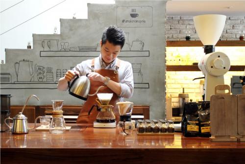 Rekomendasi 4 Es Kopi Kekinian di Surabaya